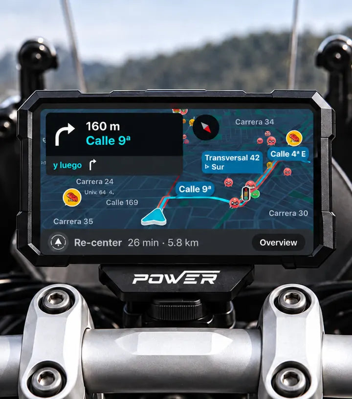 Pantalla Power NavPro en el manubrio con Waze